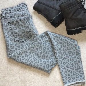 Joe’s Jeans Gray Leopard Print Raw Hem Ankle Jeans